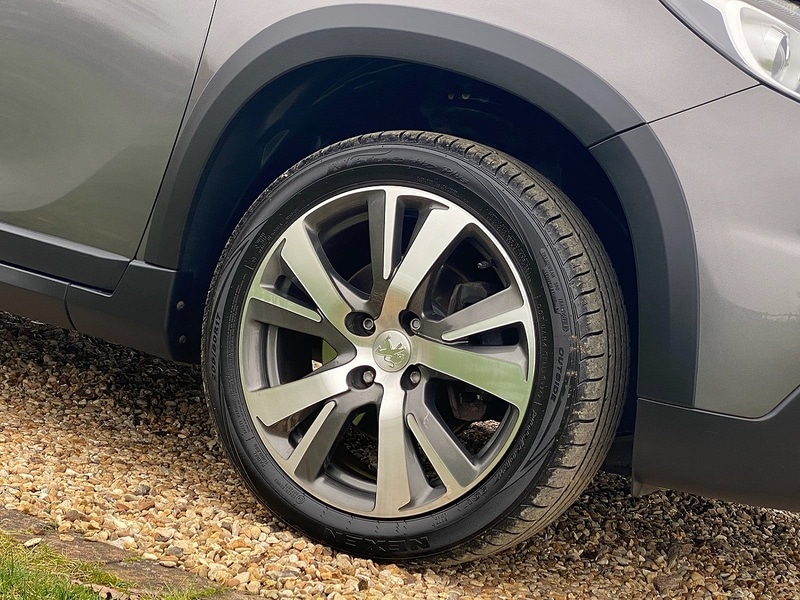 Used Peugeot 2008 2018 for sale - 77303207: Photo 17