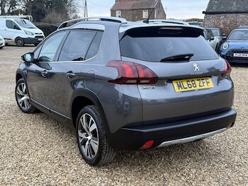 Used Peugeot 2008 2018 for sale - 77303207: Photo