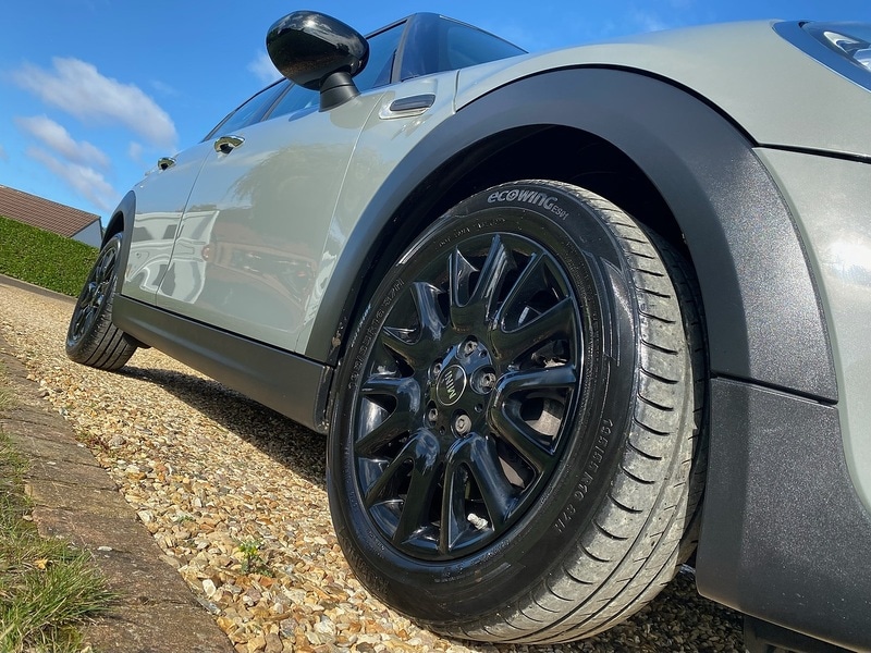 Used MINI Hatch 2020 for sale - 76637906: Photo 2