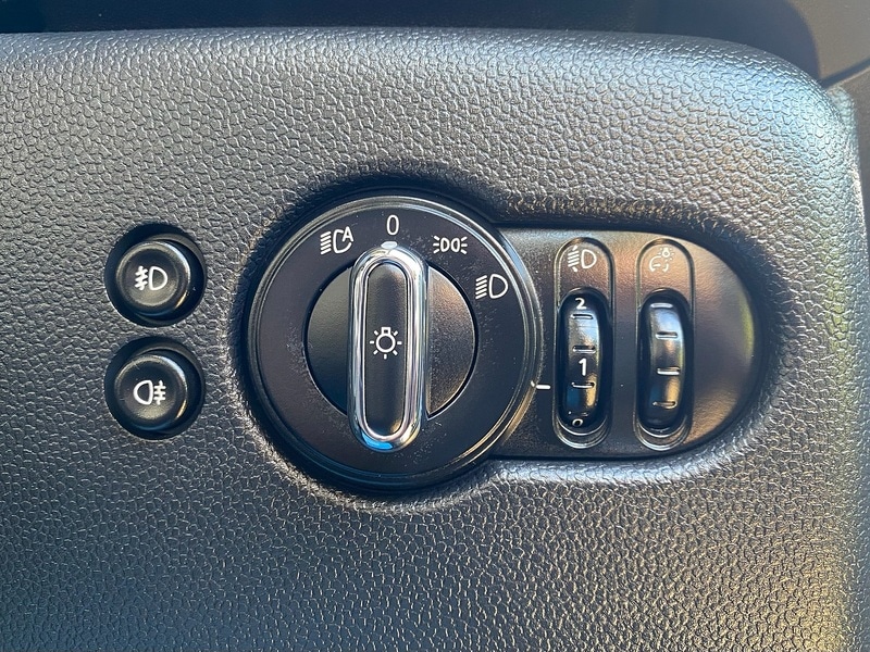 Used MINI Hatch 2020 for sale - 76637906: Photo 27