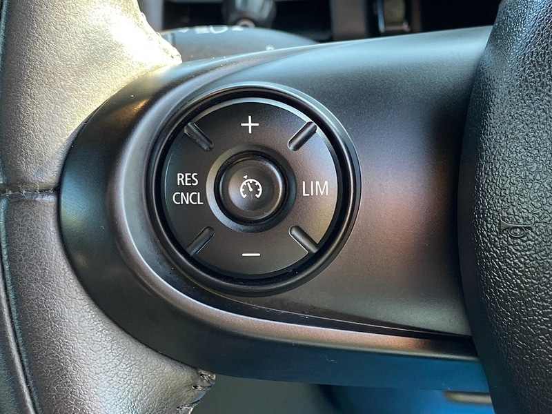 Used MINI Hatch 2020 for sale - 78040270: Photo 31