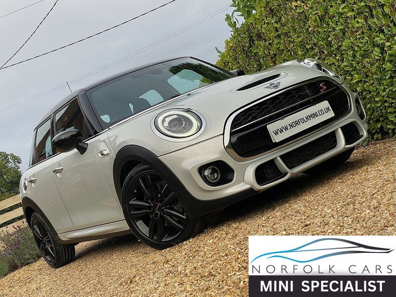 Used MINI Hatch 2020 for sale - 76637898: Photo 1