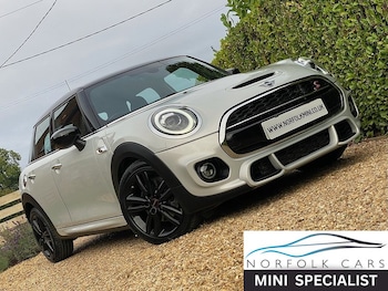 Used MINI Hatch 2020 for sale - 76637898: Photo