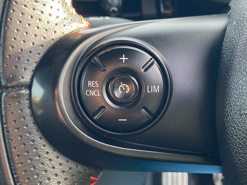 Used MINI Hatch 2017 for sale - 76934910: Photo 31