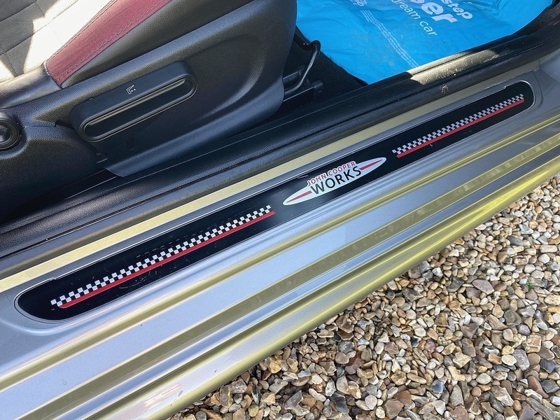 Used MINI Hatch 2017 for sale - 76934910: Photo 40