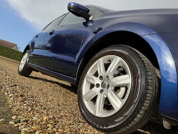 Used Volkswagen Polo 2013 for sale - 76637899: Photo