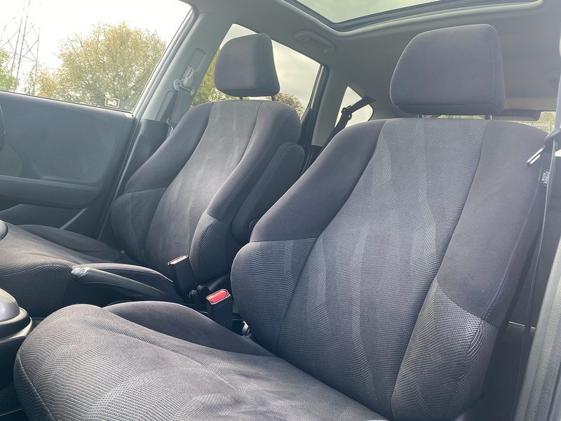 Used Honda Jazz 2010 for sale - 76637887: Photo 11