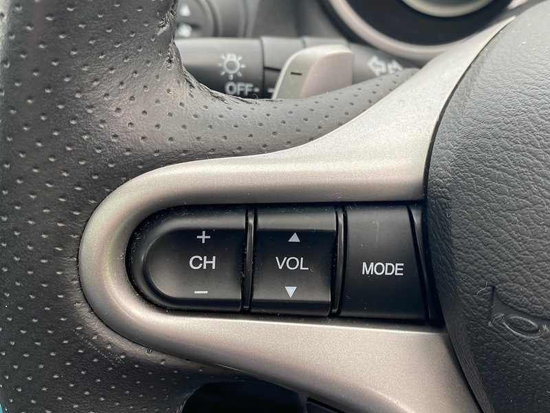 Used Honda Jazz 2010 for sale - 76637887: Photo 26