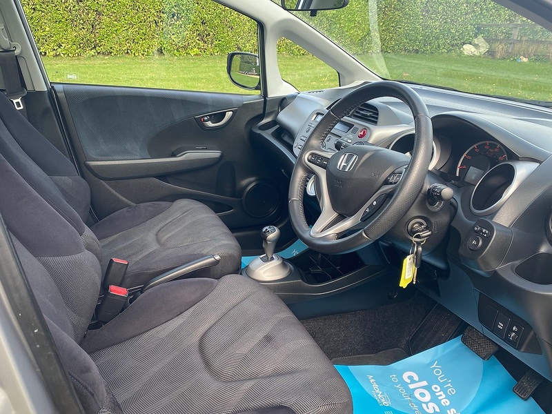 Used Honda Jazz 2010 for sale - 76637887: Photo 3