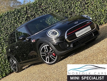Used MINI Hatch 2018 for sale - 76637889: Photo
