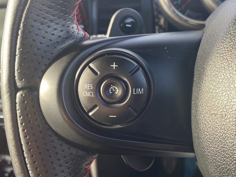 Used MINI Hatch 2018 for sale - 76637889: Photo 32