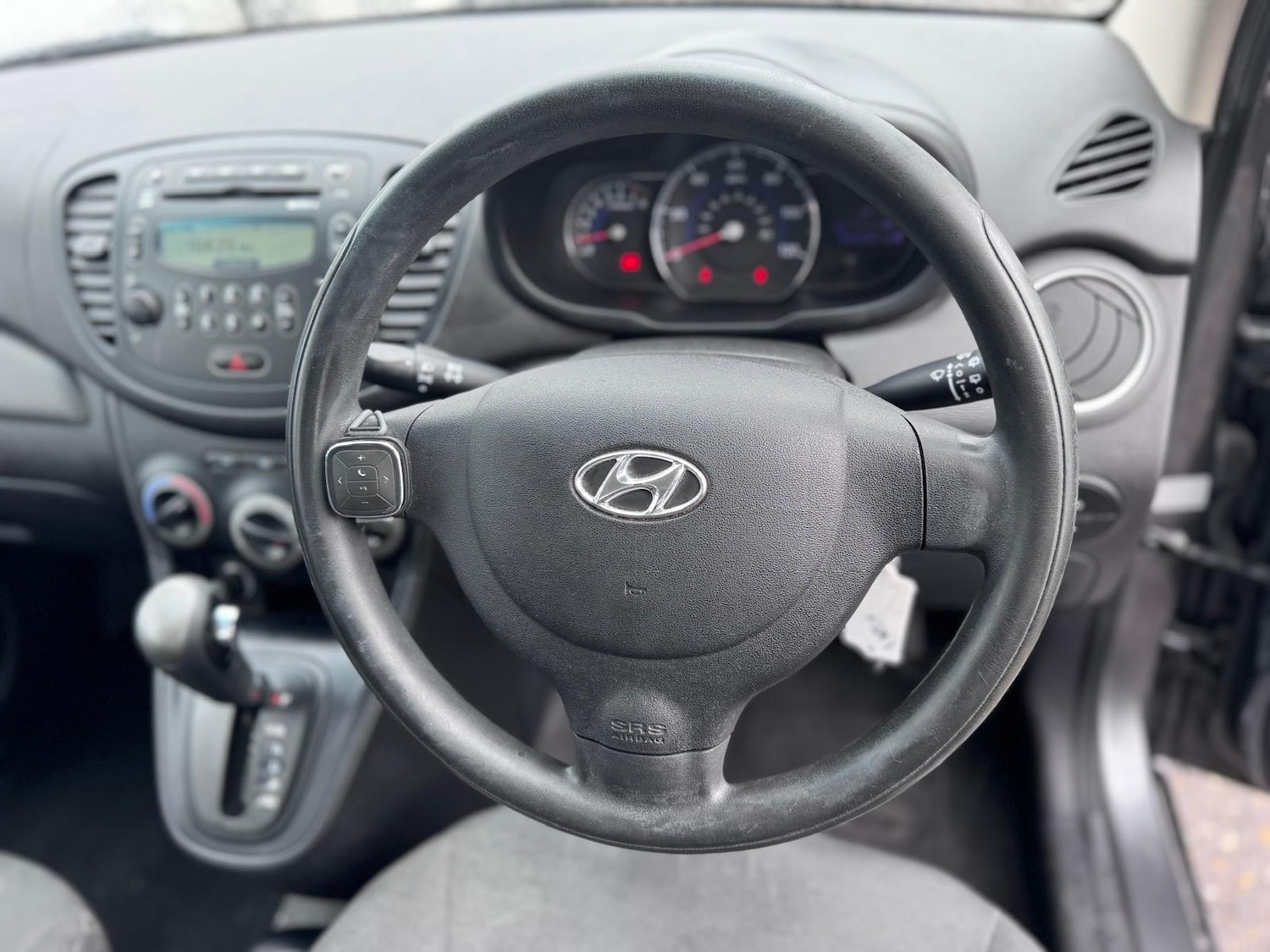 Used Hyundai i10 2011 for sale - 77476727: Photo 14