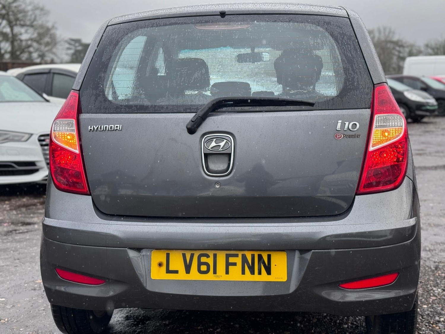 Used Hyundai i10 2011 for sale - 77476727: Photo 5