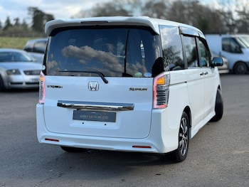 Used Honda Stepwagon 2012 for sale - 77864940: Photo