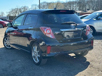 Used Toyota Yaris 2012 for sale - 74911885: Photo