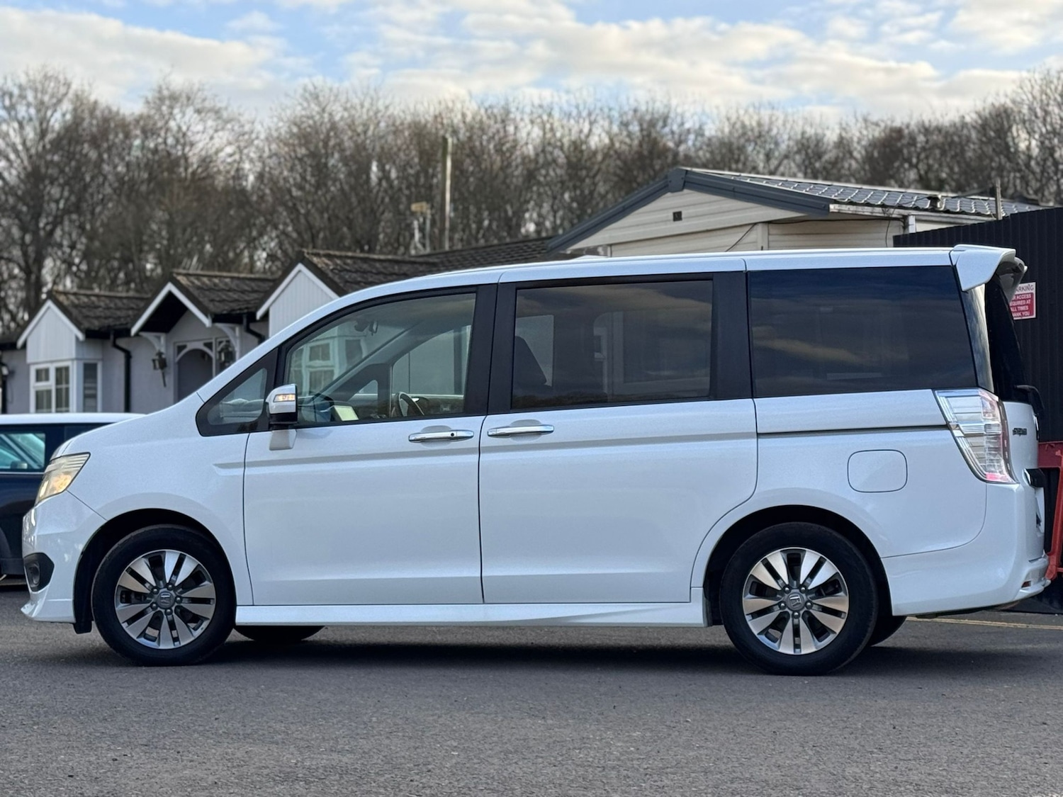 Used Honda Stepwagon 2013 for sale - 78132689: Photo 6