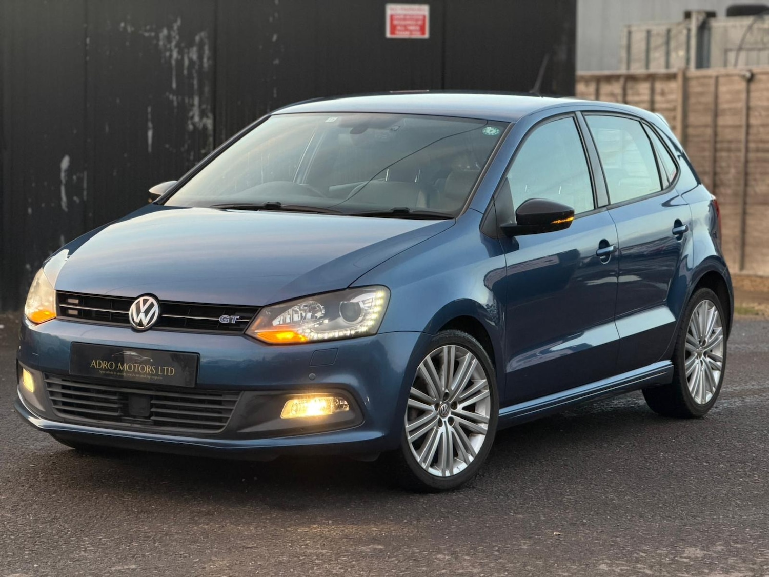 Used Volkswagen Polo 2014 for sale - 76791583: Photo 27
