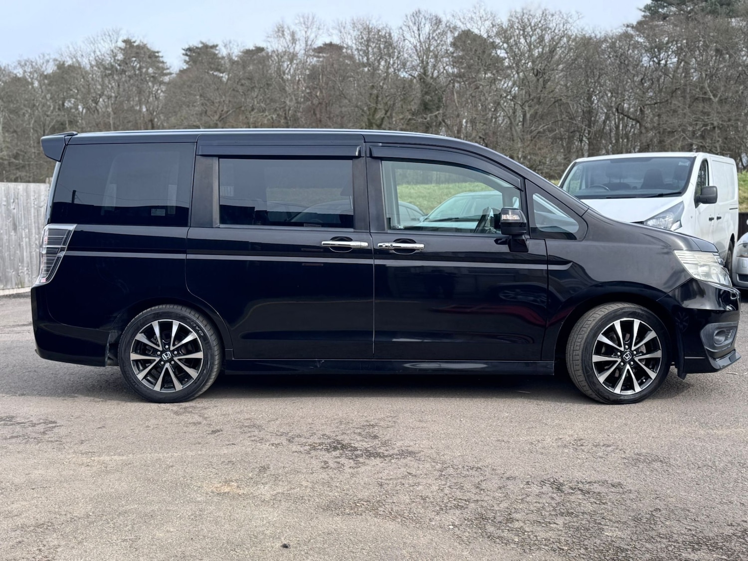 Used Honda Stepwagon 2013 for sale - 77872506: Photo 13