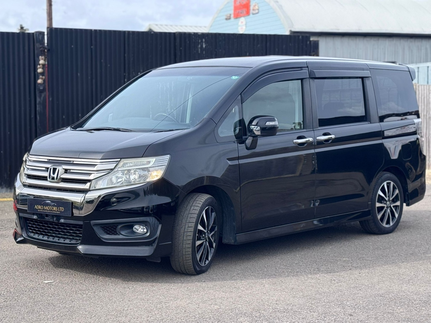 Used Honda Stepwagon 2013 for sale - 77872506: Photo 15