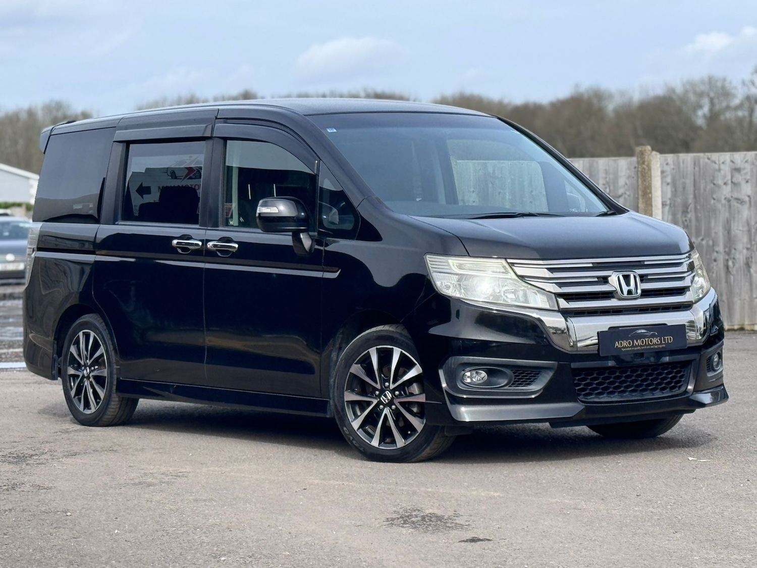 Used Honda Stepwagon 2013 for sale - 77872506: Photo 8