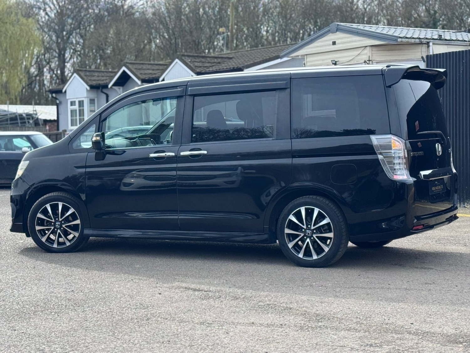 Used Honda Stepwagon 2013 for sale - 77872506: Photo 9