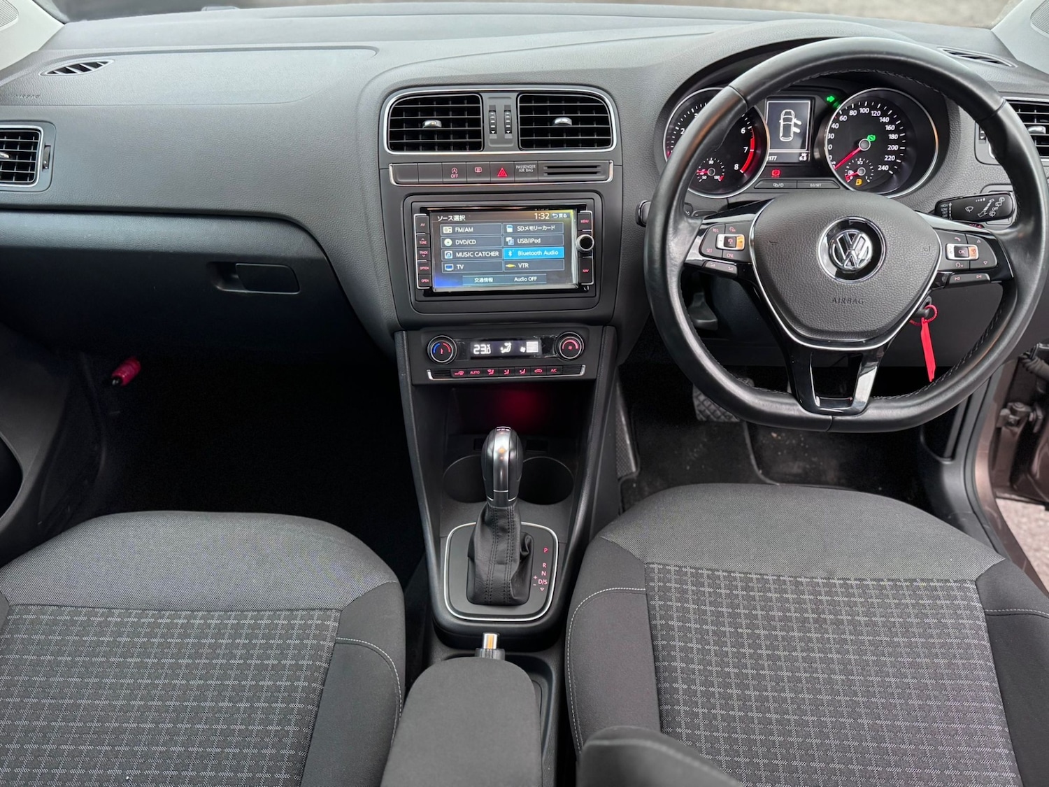 Used Volkswagen Polo 2015 for sale - 77677239: Photo 15