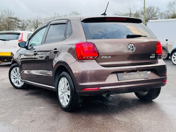Used Volkswagen Polo 2015 for sale - 77677239: Photo