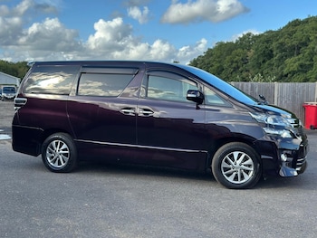 Used Toyota Vellfire 2014 for sale - 75753519: Photo