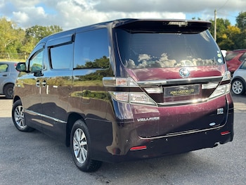 Used Toyota Vellfire 2014 for sale - 75753519: Photo