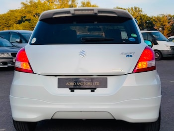 Used Suzuki Swift 2014 for sale - 79502920: Photo