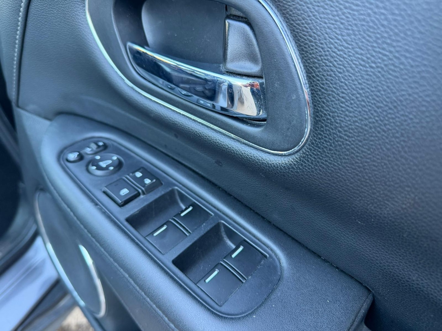 Used Honda HR-V 2015 for sale - 77159401: Photo 18