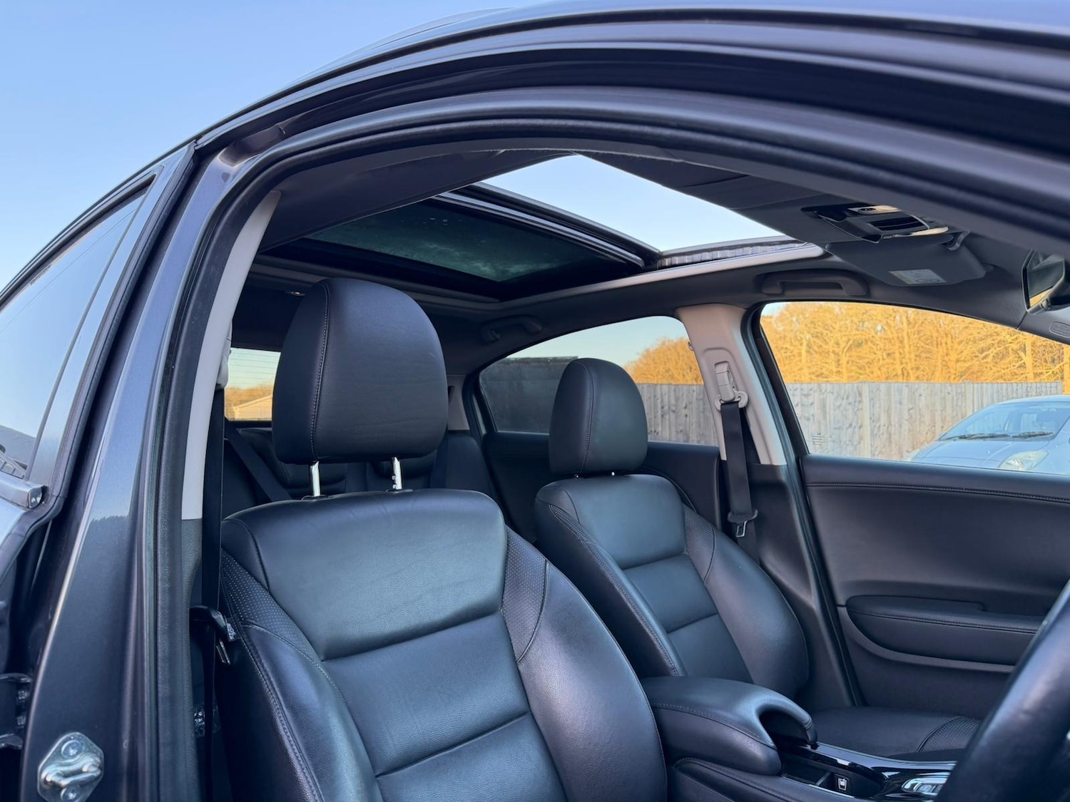 Used Honda HR-V 2015 for sale - 77159401: Photo 23