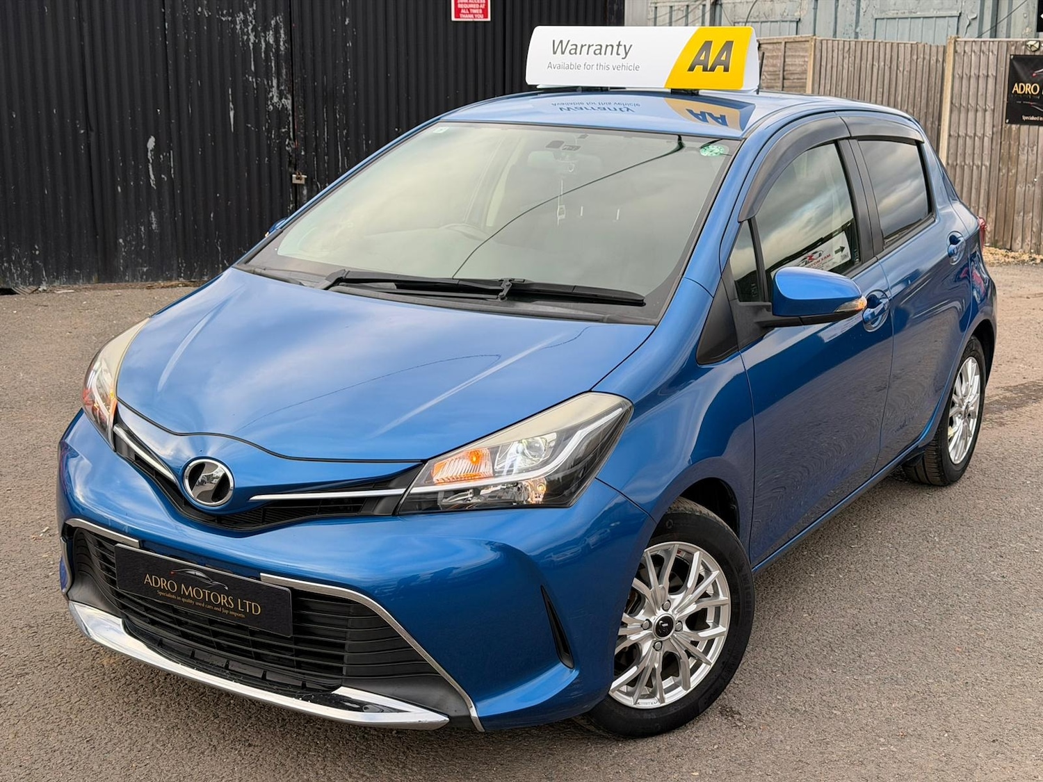 Used Toyota Yaris 2015 for sale - 76641681: Photo 14