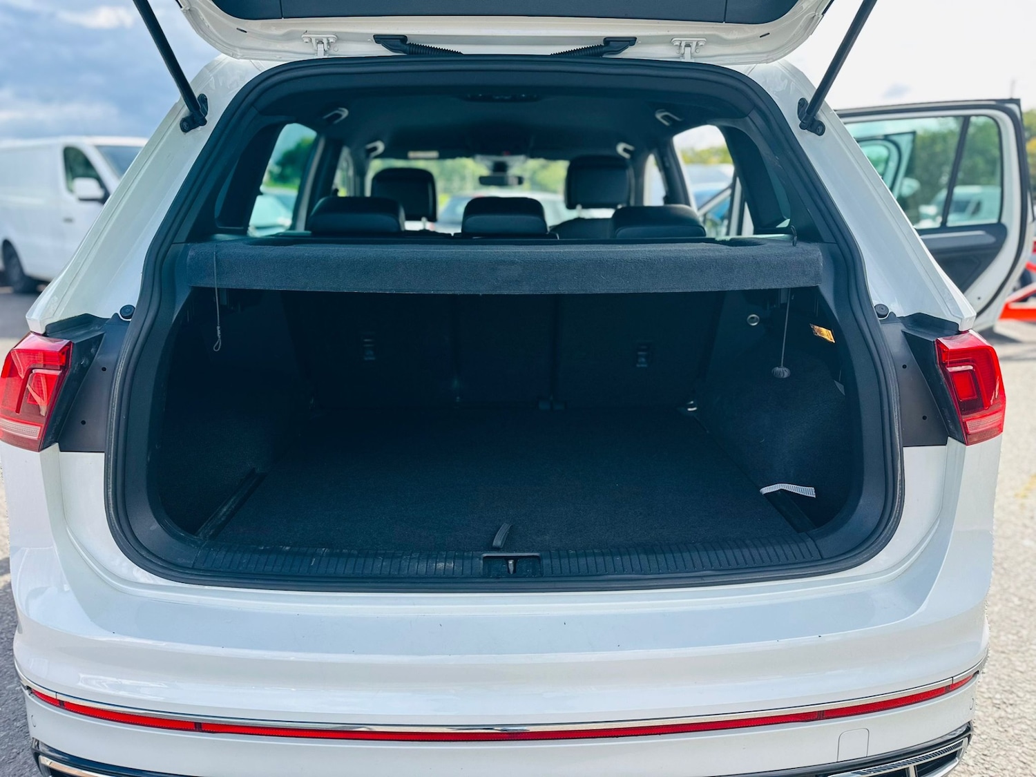 Used Volkswagen Tiguan 2021 for sale - 76064470: Photo 27