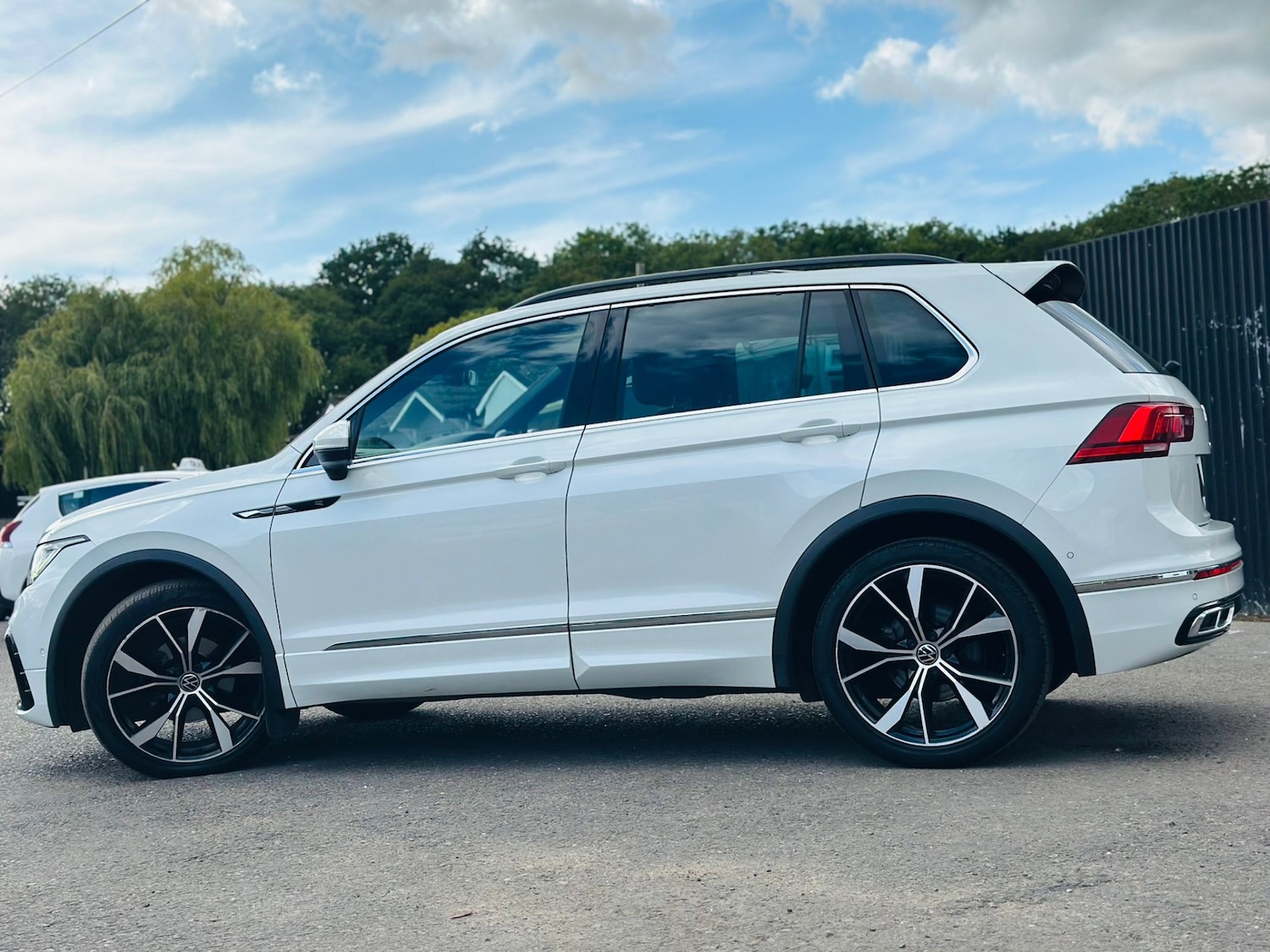 Used Volkswagen Tiguan 2021 for sale - 76064470: Photo 8