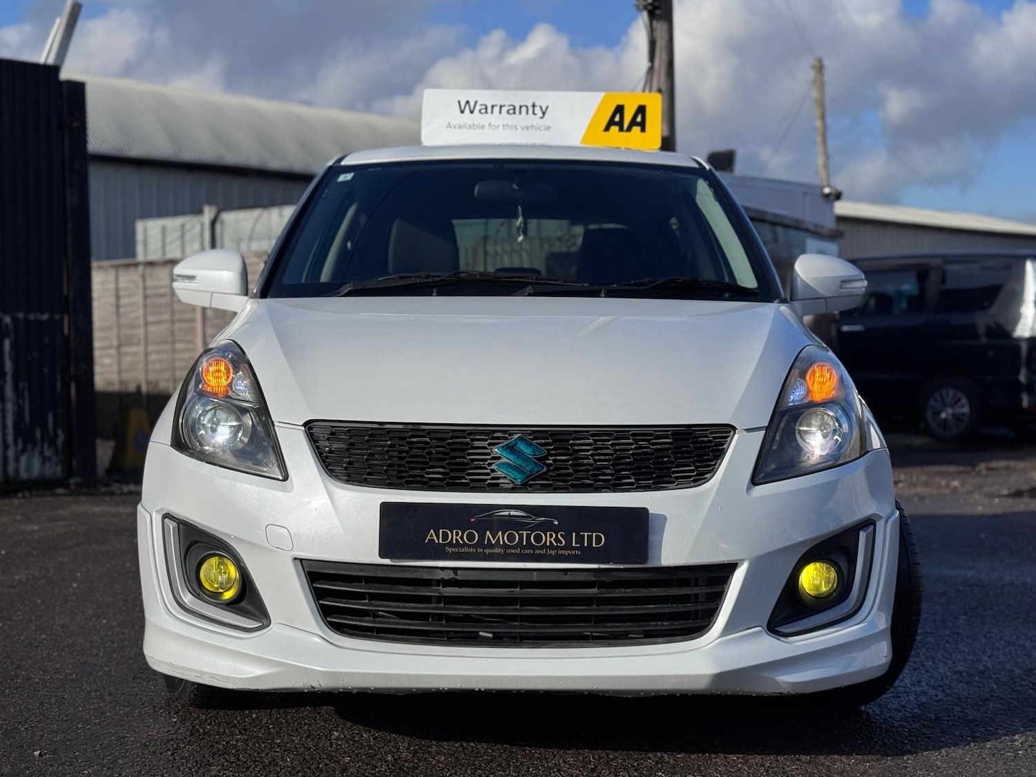 Used Suzuki Swift 2013 for sale - 77407410: Photo 3