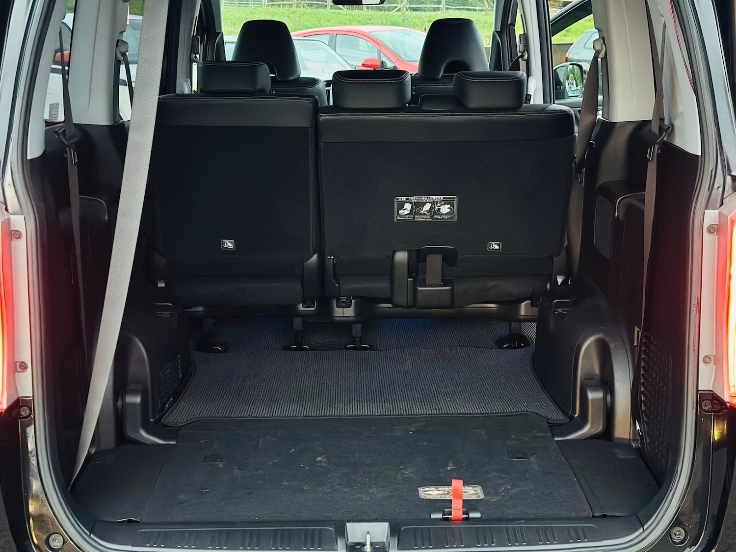 Used Honda Stepwagon 2013 for sale - 76194224: Photo 18