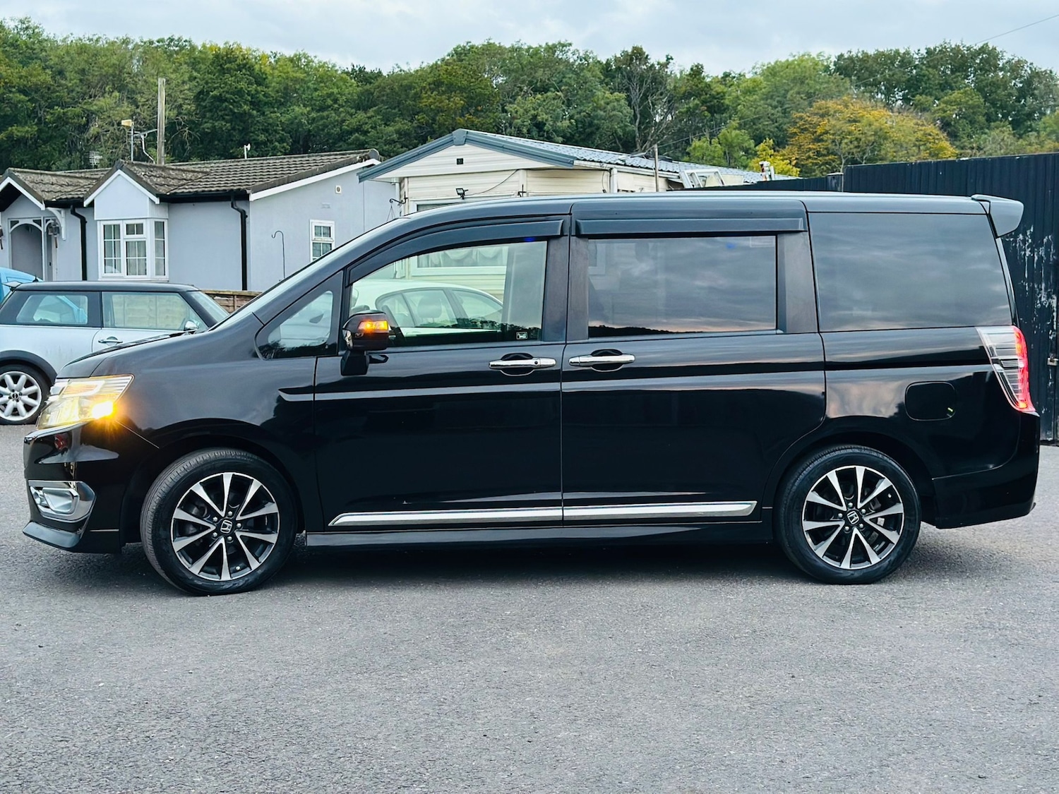 Used Honda Stepwagon 2013 for sale - 76194224: Photo 9