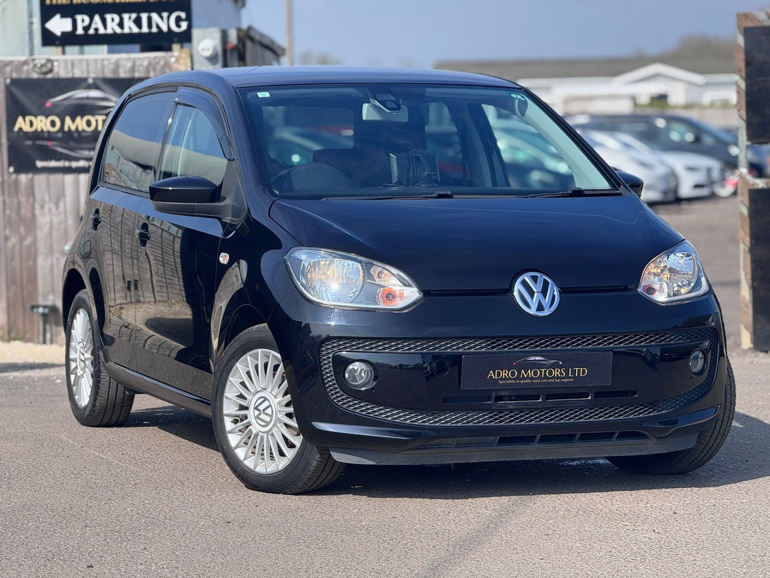 Used Volkswagen up! 2013 for sale - 77980801: Photo 1