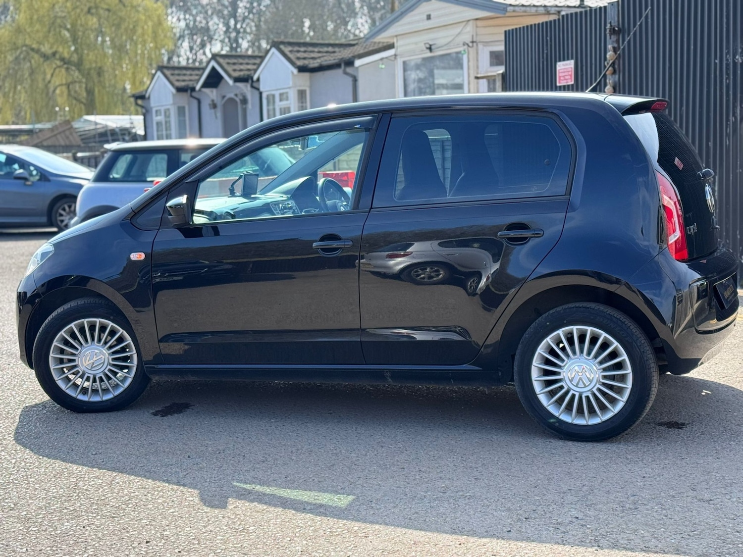 Used Volkswagen up! 2013 for sale - 77980801: Photo 8