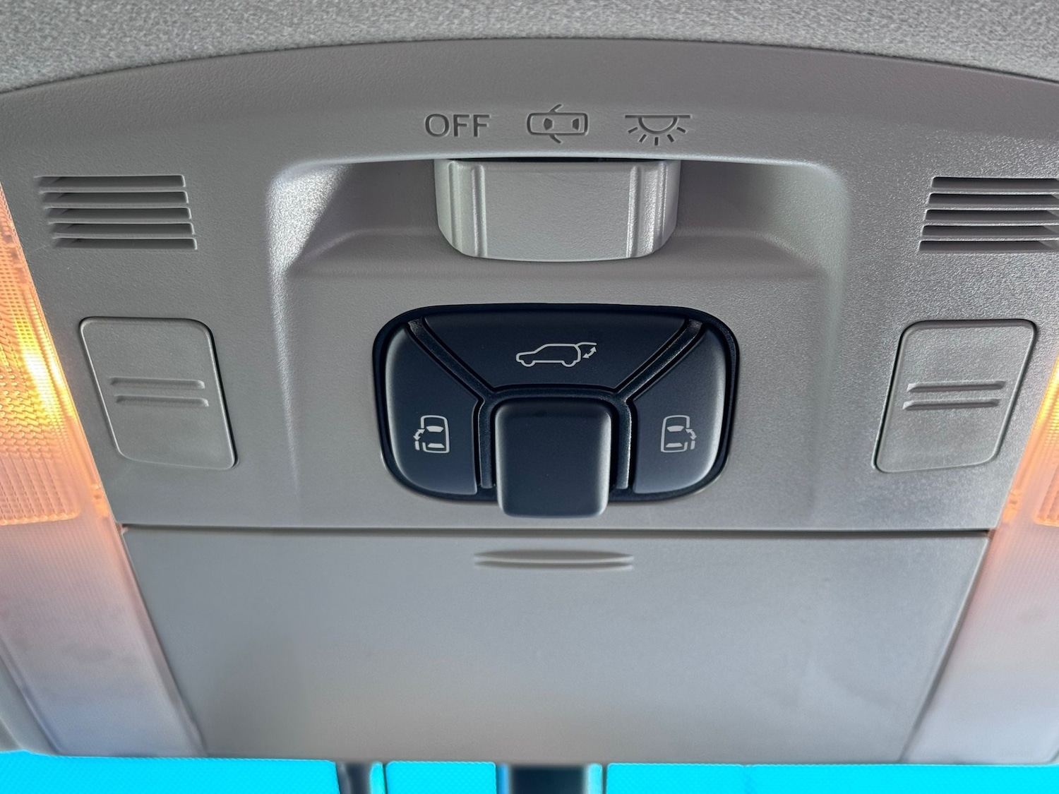 Used Toyota Alphard 2013 for sale - 77545457: Photo 23