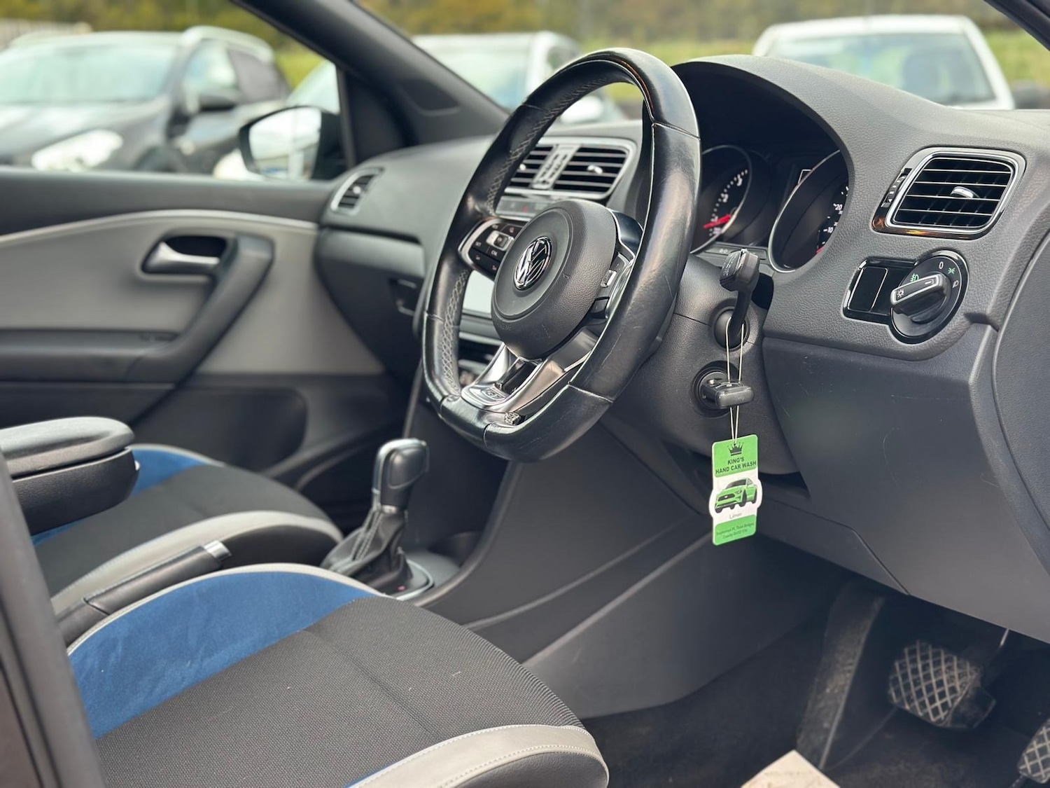 Used Volkswagen Polo 2015 for sale - 76641429: Photo 11