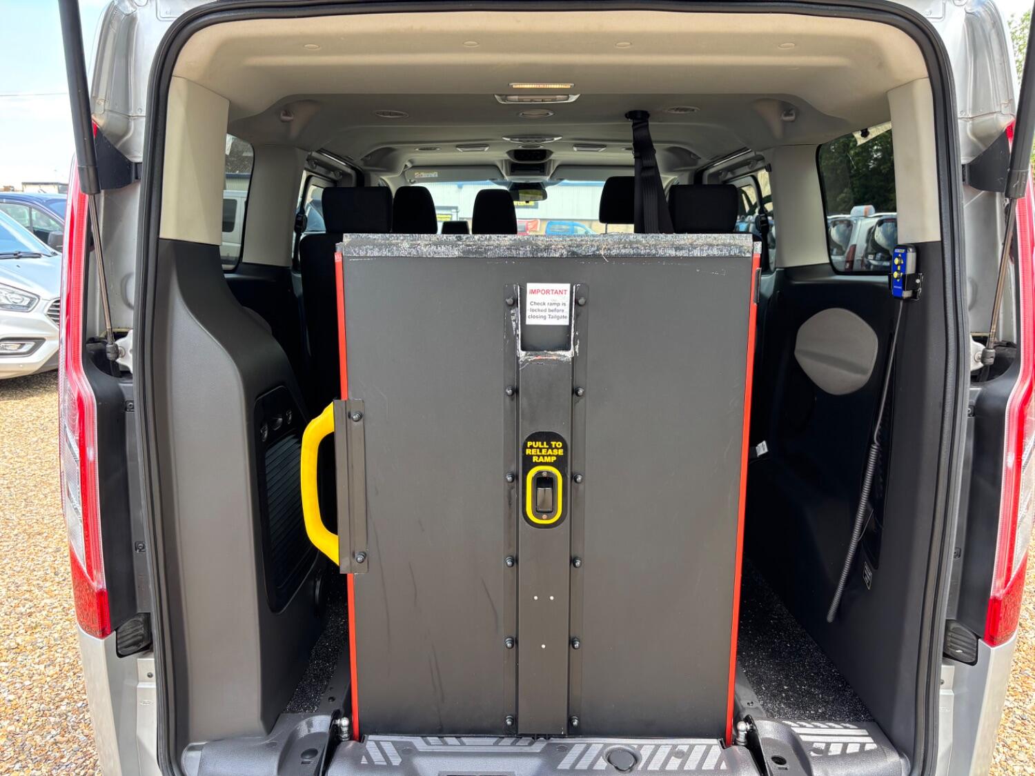 Used Ford Tourneo Custom 2017 for sale - 77314124: Photo 9