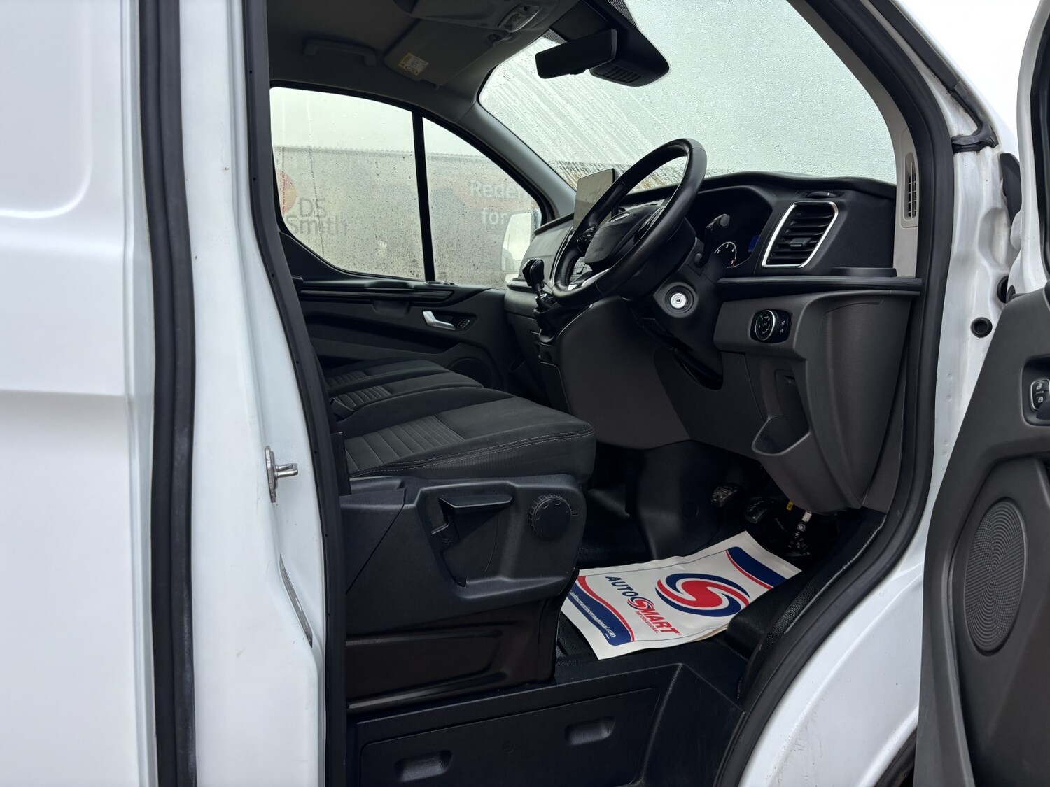 Used Ford Transit Custom 2023 for sale - 77528348: Photo 11