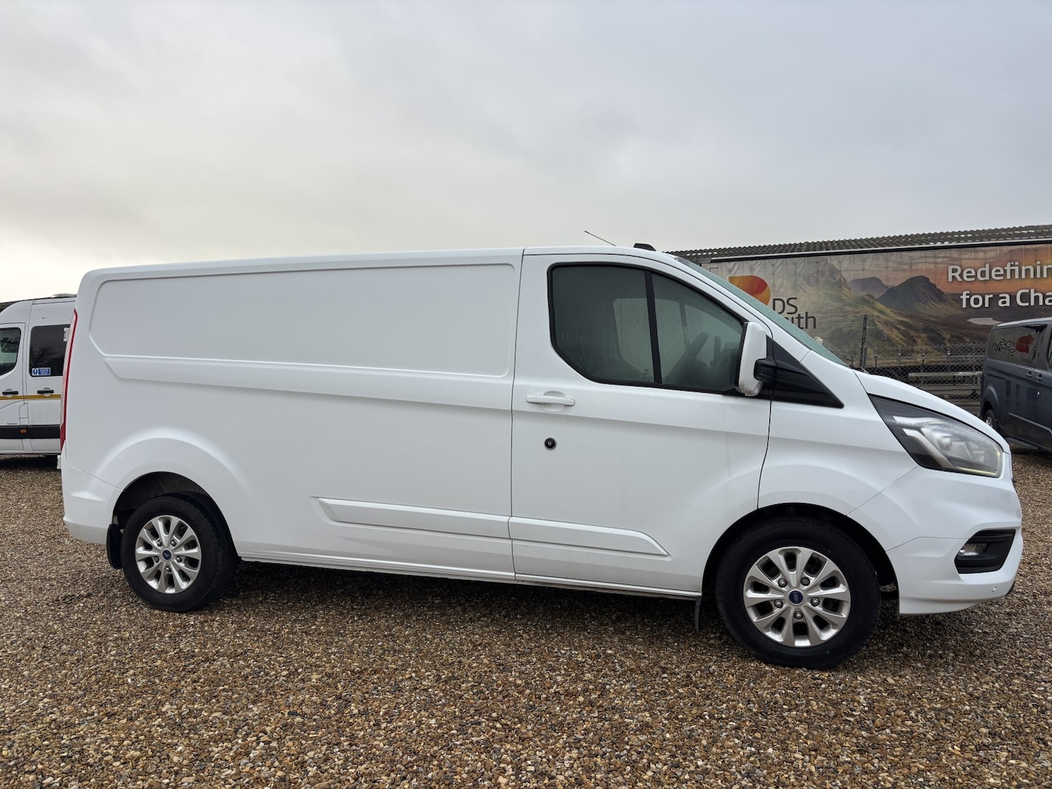 Used Ford Transit Custom 2023 for sale - 77528348: Photo 2