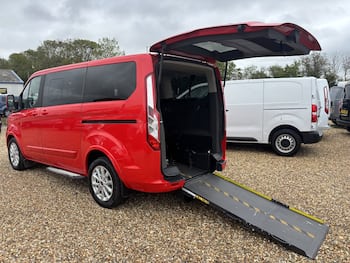 Used Ford Tourneo Custom 2018 for sale - 79865435: Photo