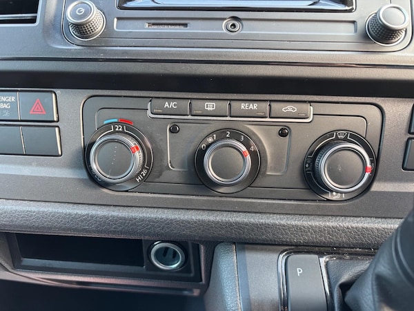 Used Volkswagen Transporter 2019 for sale - 74067657: Photo 20