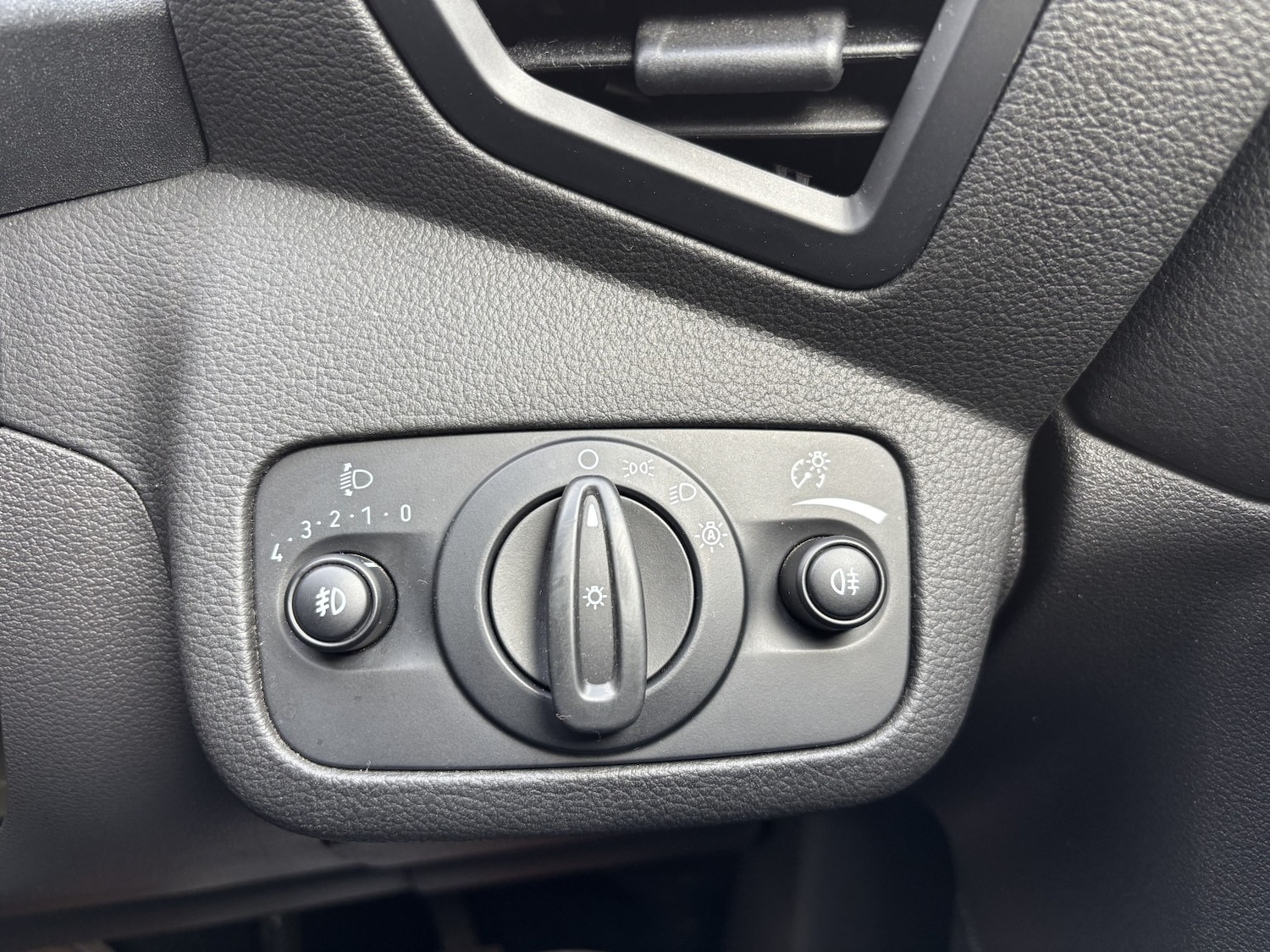 Used Ford Kuga 2018 for sale - 77802633: Photo 19