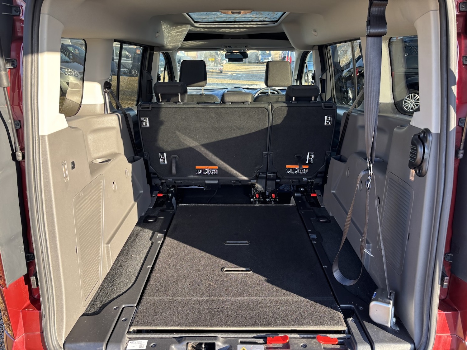 Used Ford Grand Tourneo Connect 2019 for sale - 77313956: Photo 11