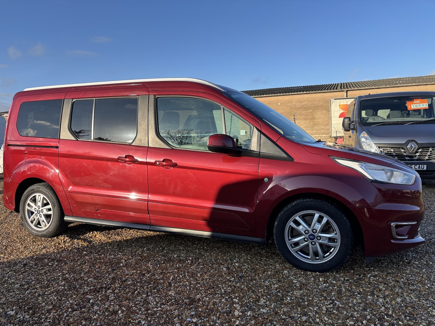Used Ford Grand Tourneo Connect 2019 for sale - 77313956: Photo 2